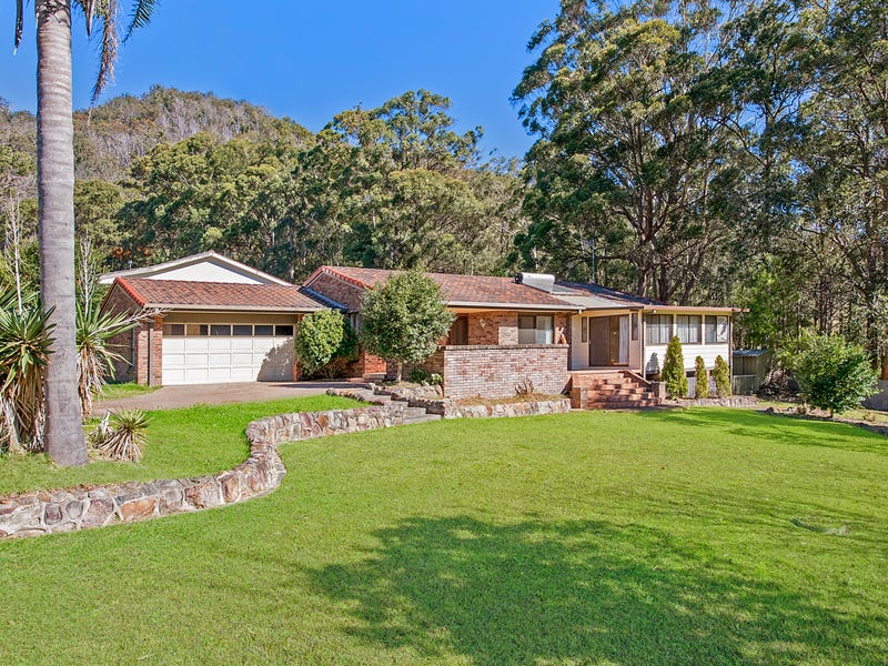2 Waterview Cres, West Haven, NSW 2443