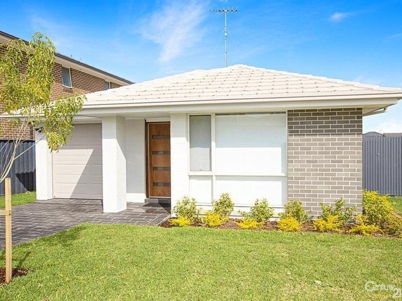 6 Duxford Street, Elizabeth Hills, NSW 2171 6 Duxford Street, Elizabeth Hills, NSW 2171