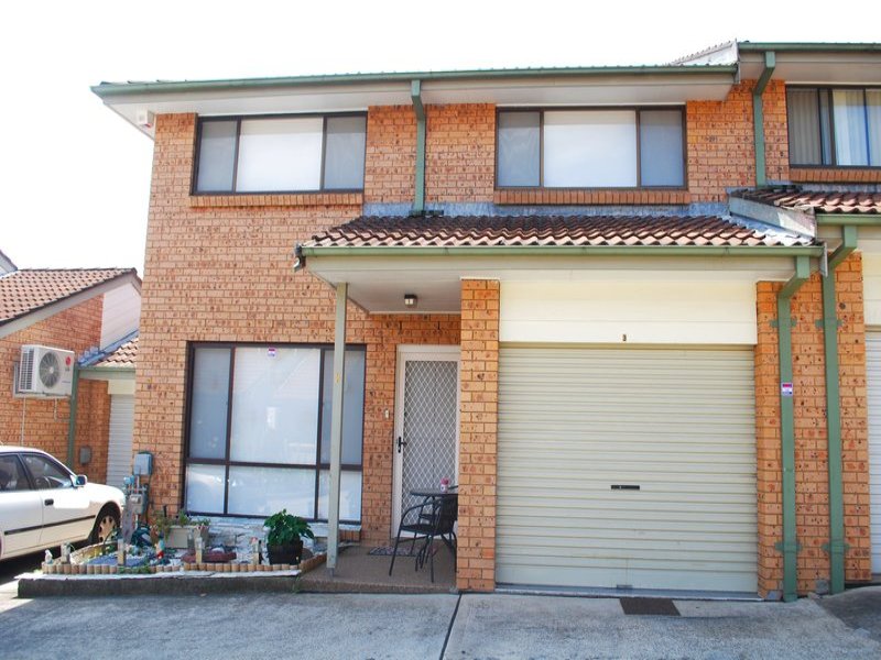 3/220 Newbridge Road, Moorebank, NSW 2170 Property Details