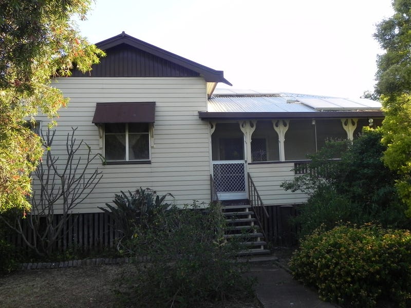 68 Hume Street, Pittsworth, QLD 4356