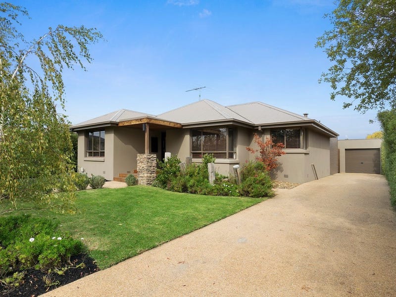 17 Malcolm Street, Bacchus Marsh, VIC 3340