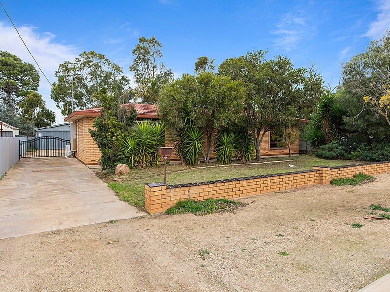 17 Whitwarta Road, Balaklava, SA 5461 Property Details