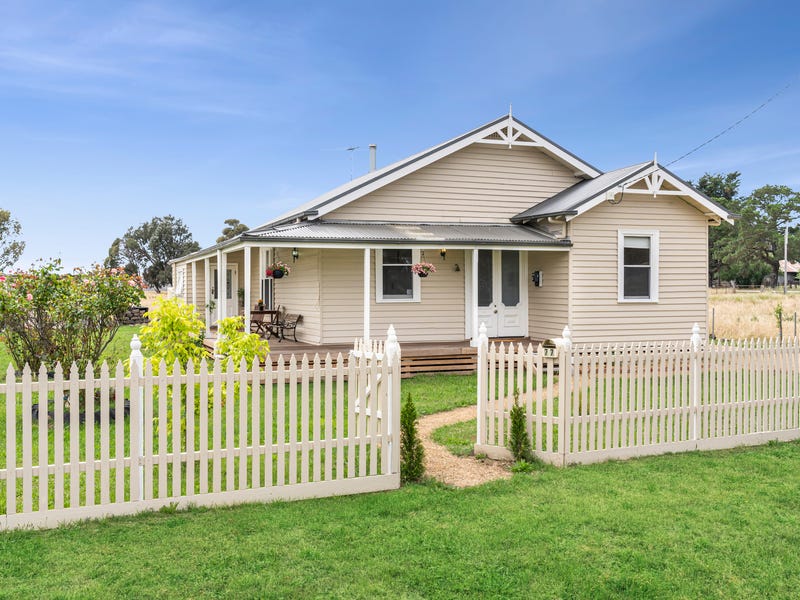 77 Service Street, Clunes, Vic 3370 House for Sale