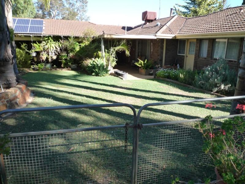 41 Lefroy Street, Gingin, WA 6503 Property Details