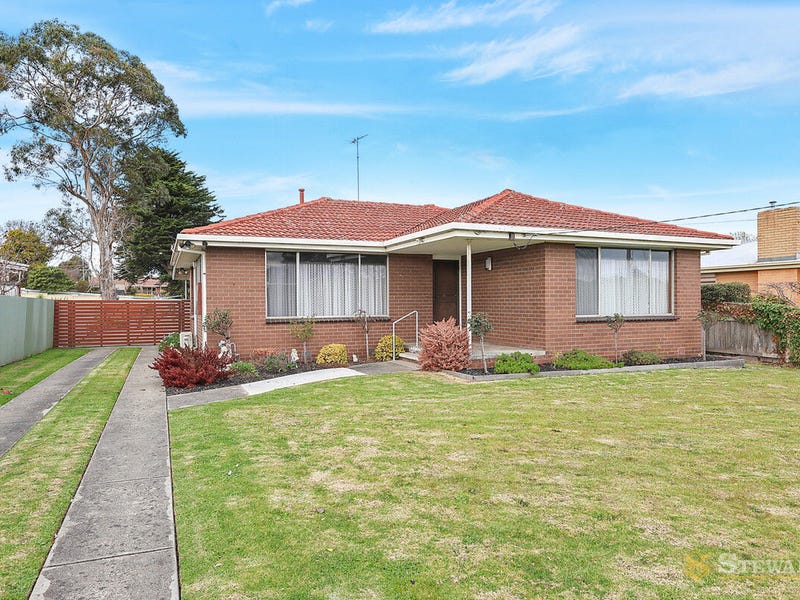 10 Fenwick Street, Colac, Vic 3250 House for Sale