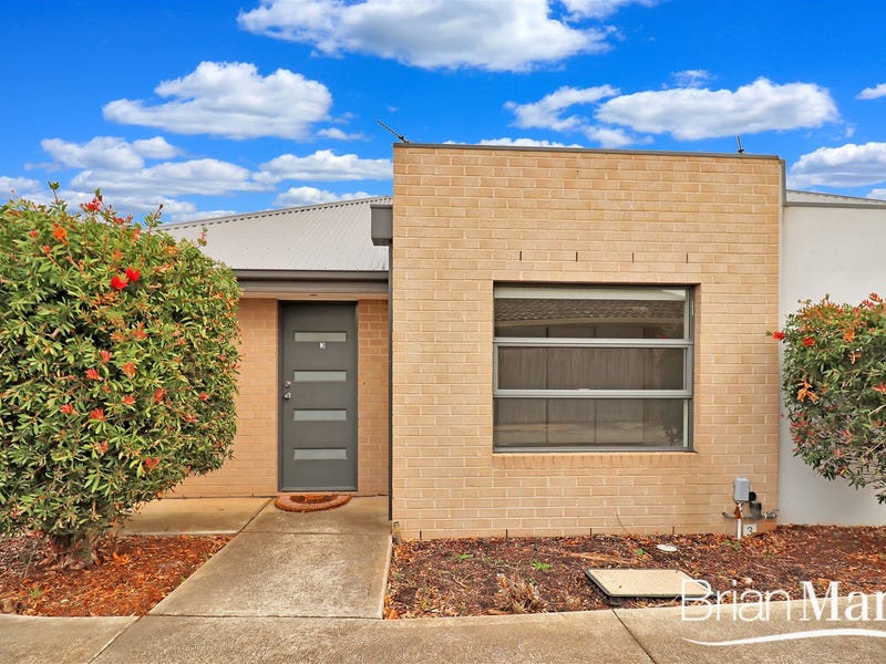 3/25 Deutgam Street, Werribee, Vic 3030 Property Details