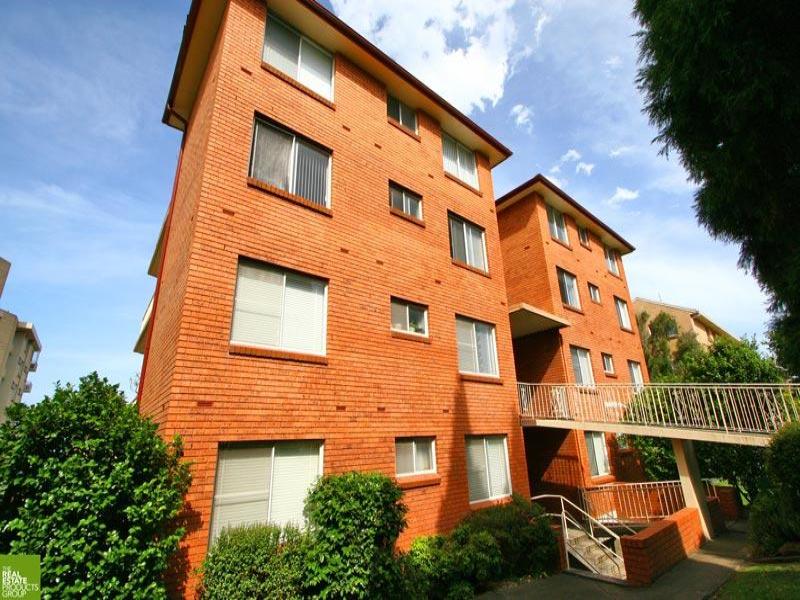 8/17 Corrimal St, Wollongong, NSW 2500 Property Details