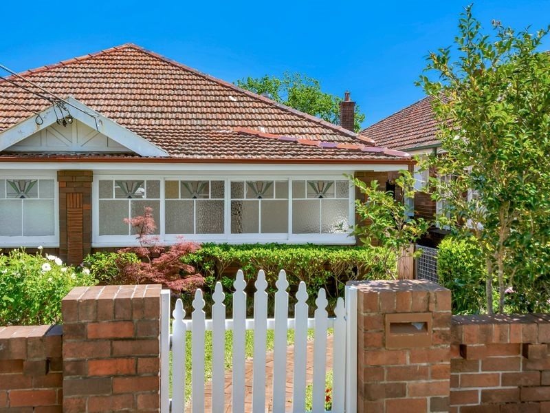 31 Macmahon Street, North Willoughby, NSW 2068