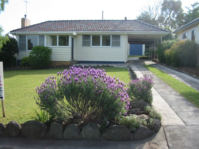 16 Blackmore Avenue, Leongatha, Vic 3953 Property Details