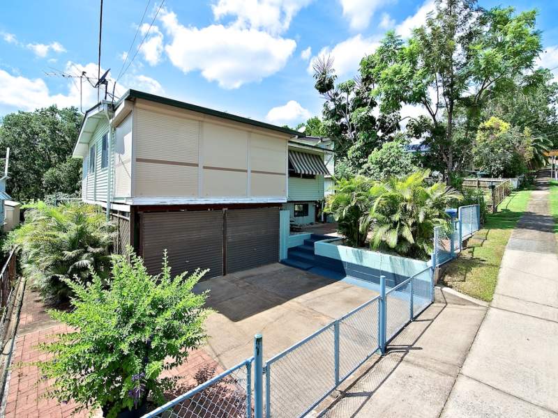 8 Hill Street, Blackstone, QLD 4304