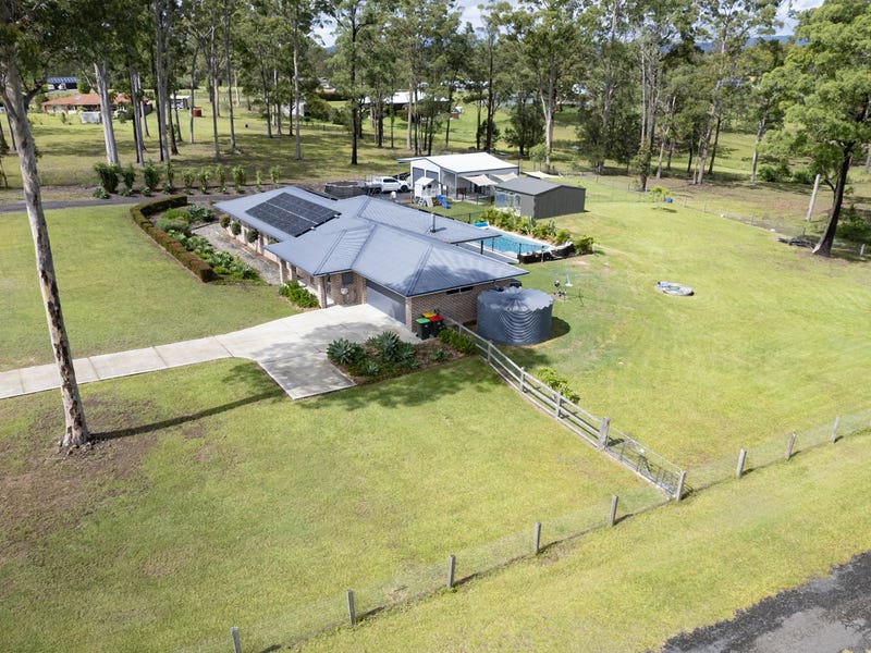 61 Waratah Drive, Yarravel, NSW 2440