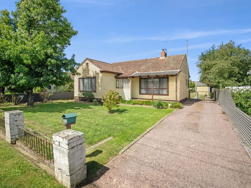 21 Yarrowee Street, Sebastopol, Vic 3356 House for Sale realestate