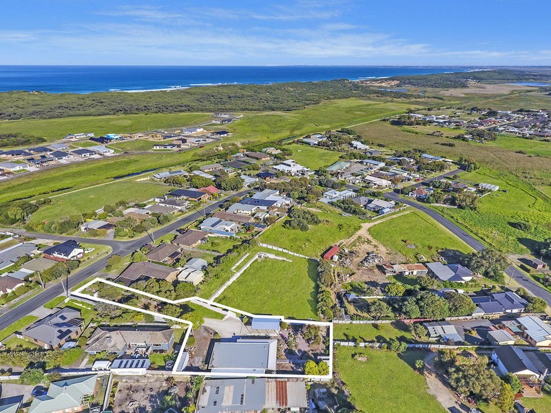 2/42 Davis Street, Warrnambool, Vic 3280 Property Details