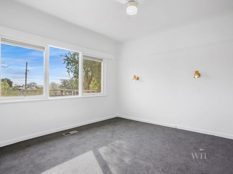 8 Reeve Street, Mount Martha, VIC 3934 - realestate.com.au