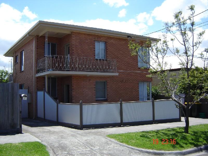 1/17 Donald Avenue, Essendon, VIC 3040