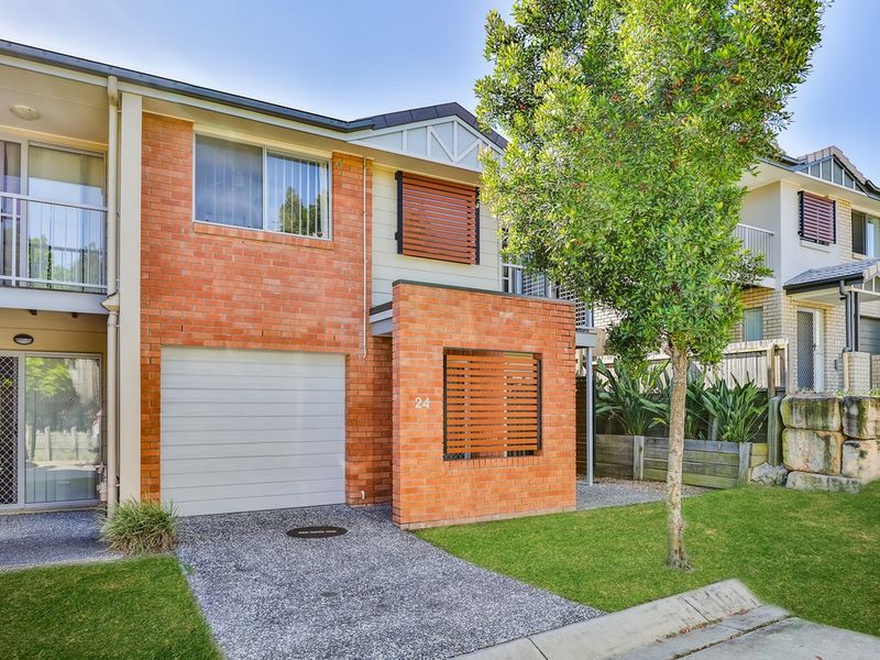 24/4 Myola Street, Browns Plains, Qld 4118 Townhouse for Sale