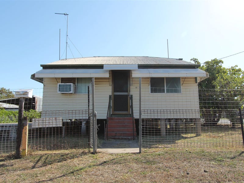 120 Ninth Avenue, Home Hill, Qld 4806