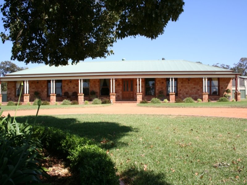 22L Debeaufort Drive, Dubbo, NSW 2830