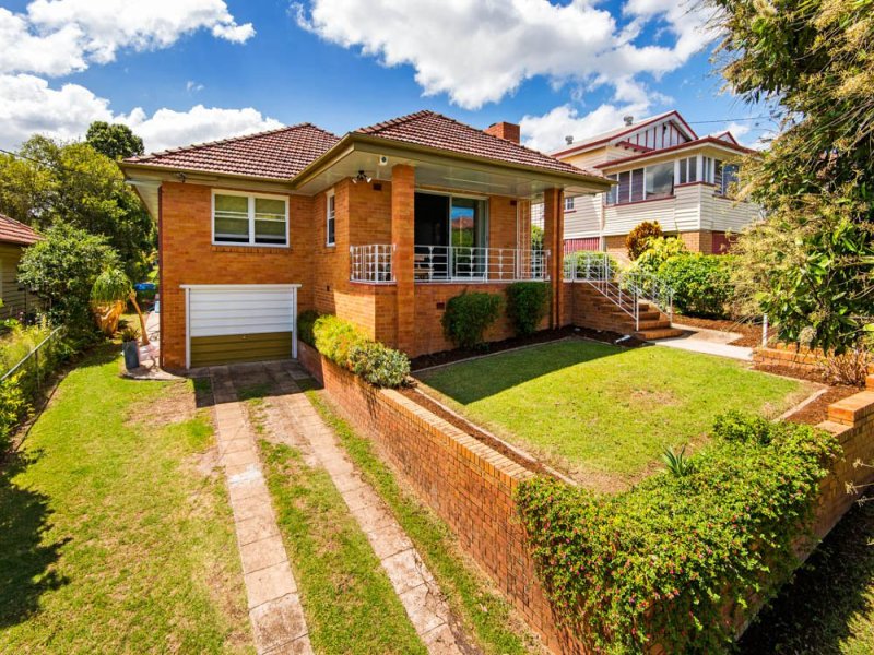 49 Doughty Avenue, Holland Park West, QLD 4121