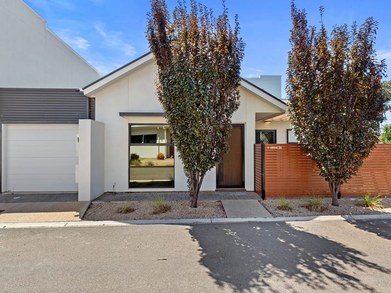 8 Slade Street, Munno Para, SA 5115 - Realestate.com.au