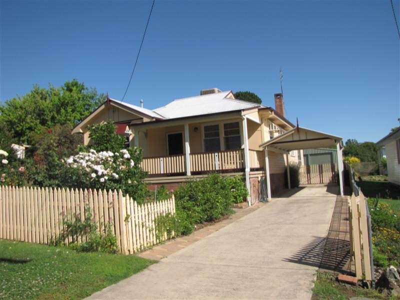 53 Carey Street, Tumut, NSW 2720 Property Details