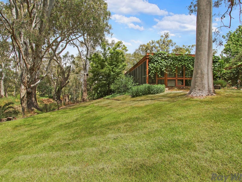 17 McConnan Street, Benalla, Vic 3672 Property Details