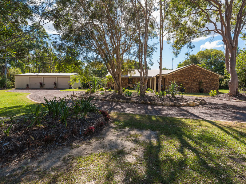 4 Illoura Place, Cooroibah, Qld 4565 Property Details