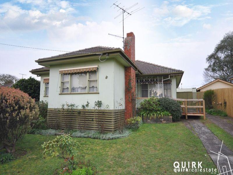 18 Brandy Creek Road, Warragul, Vic 3820 Property Details