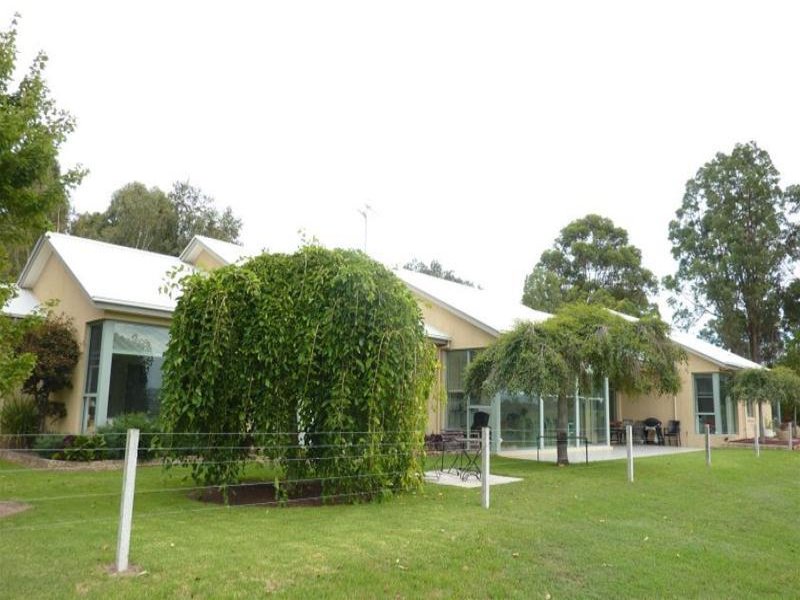 110 Hoyt Street, Lindenow, Vic 3865 Property Details