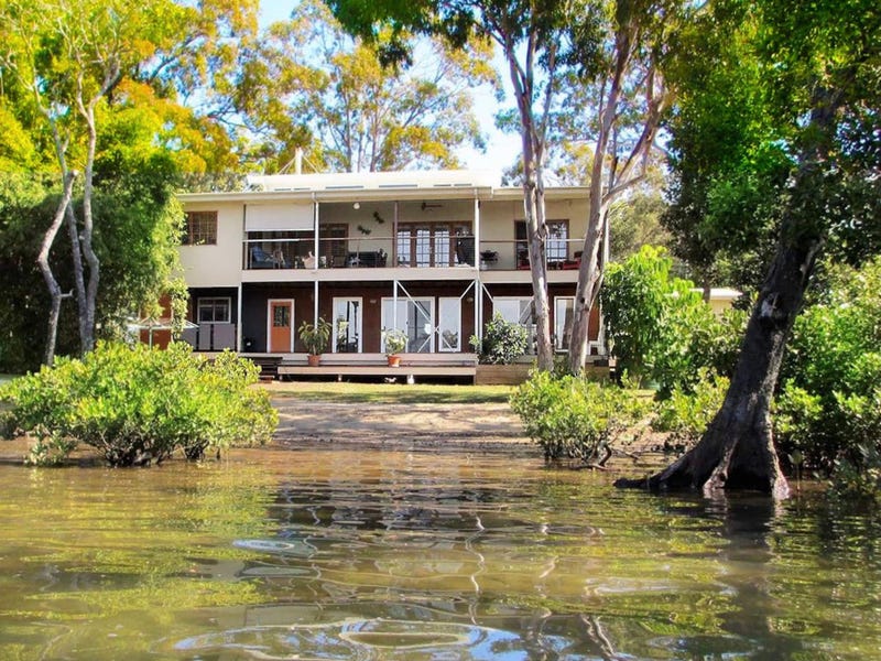 33 Calm Waters Cres, Macleay Island, QLD 4184