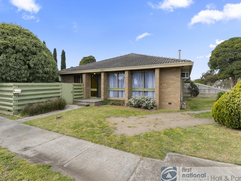 1 Garden Court, Keysborough, Vic 3173 House for Sale