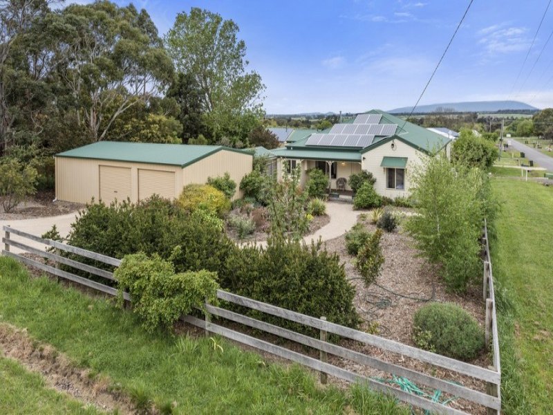 8 Clayton Street, Tylden, Vic 3444 Property Details