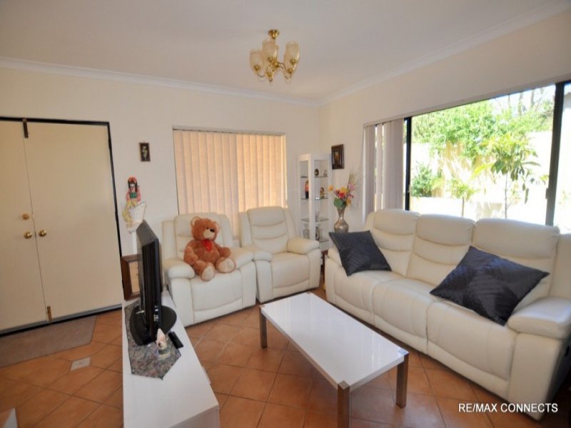 104 Cleopatra Street, Palmyra, WA 6157