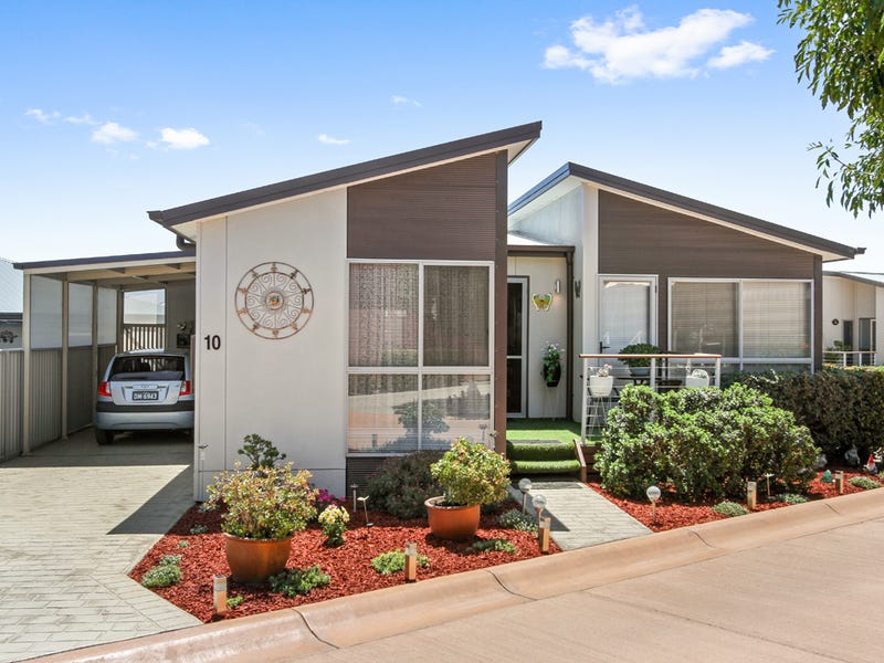 10 Broadlands, Tamworth, NSW 2340 Property Details