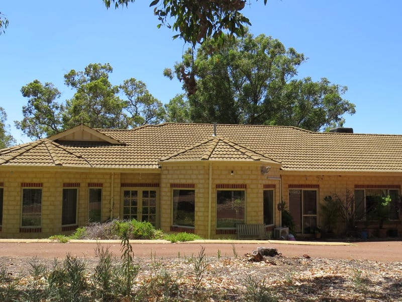 35 Gilchrist Road, Lesmurdie, WA 6076