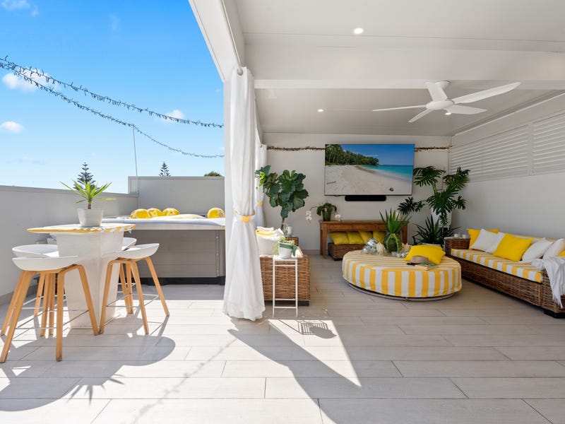 2/2089 Gold Coast Highway, Miami, Qld 4220 - Property Details