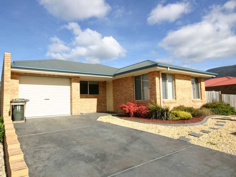 11 Brendan Cres, Austins Ferry, TAS 7011