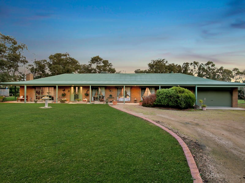 30 Bellbird Court, Langwarrin, Vic 3910 Property Details