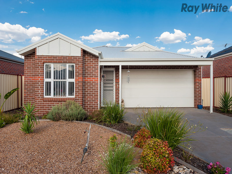 1/16 Pangbourne Avenue, Harkness, VIC 3337