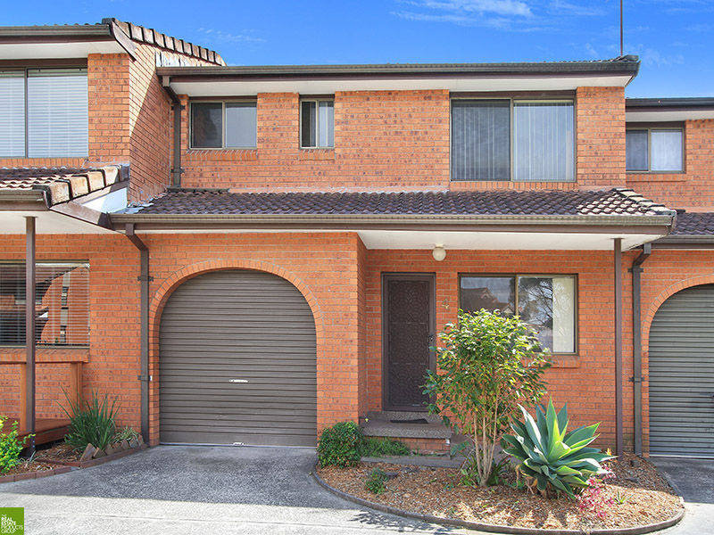 4/96 Central Road, Unanderra, NSW 2526 Property Details