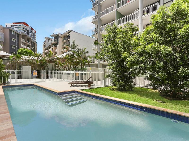 Sold Property Prices & Auction Results in Dornoch Terrace, Brisbane