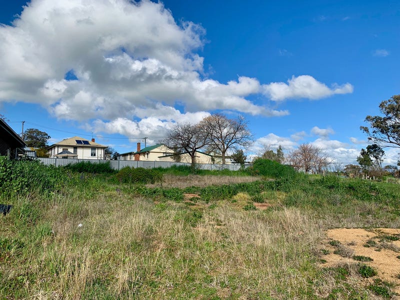 13 Sale Street, Grenfell, NSW 2810