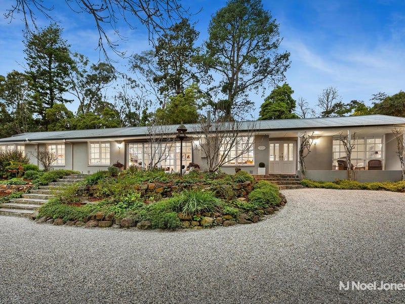 25 Bickleigh Vale Road, Mooroolbark, VIC 3138