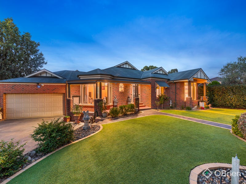 22 Bournevale Drive, Berwick, Vic 3806 Property Details