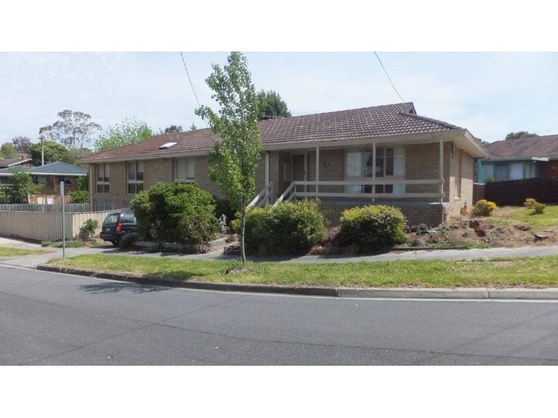 32 Worthing Avenue, Doncaster East, VIC 3109