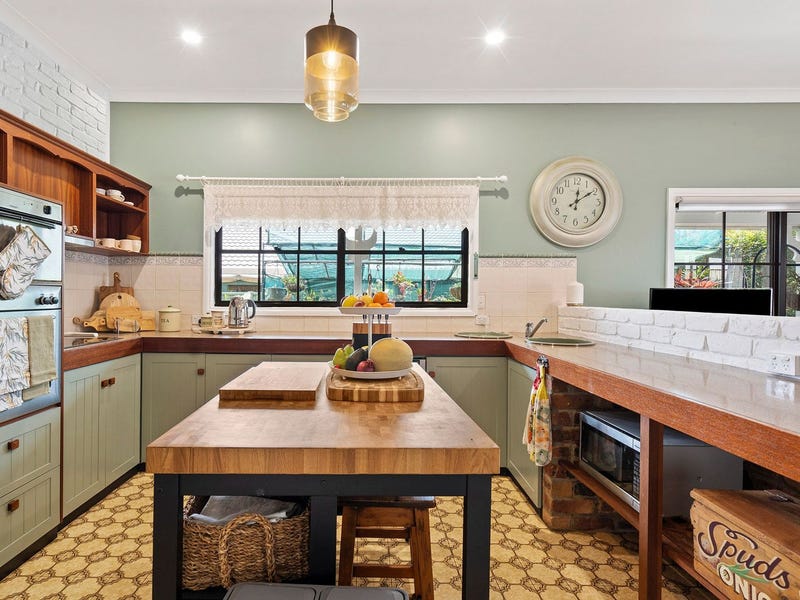 20 Walabah Drive, Ashmore, Qld 4214 Property Details