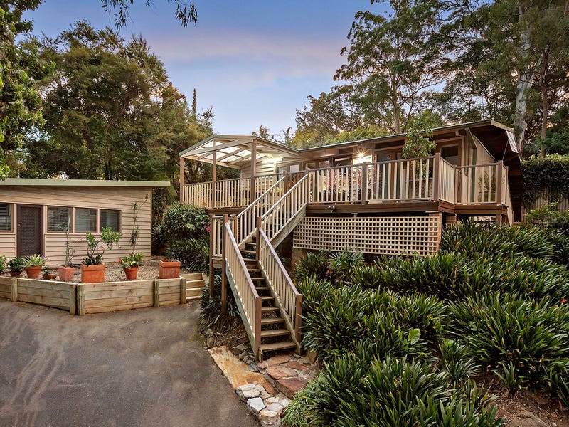 33A Currawong Avenue, Normanhurst, NSW 2076