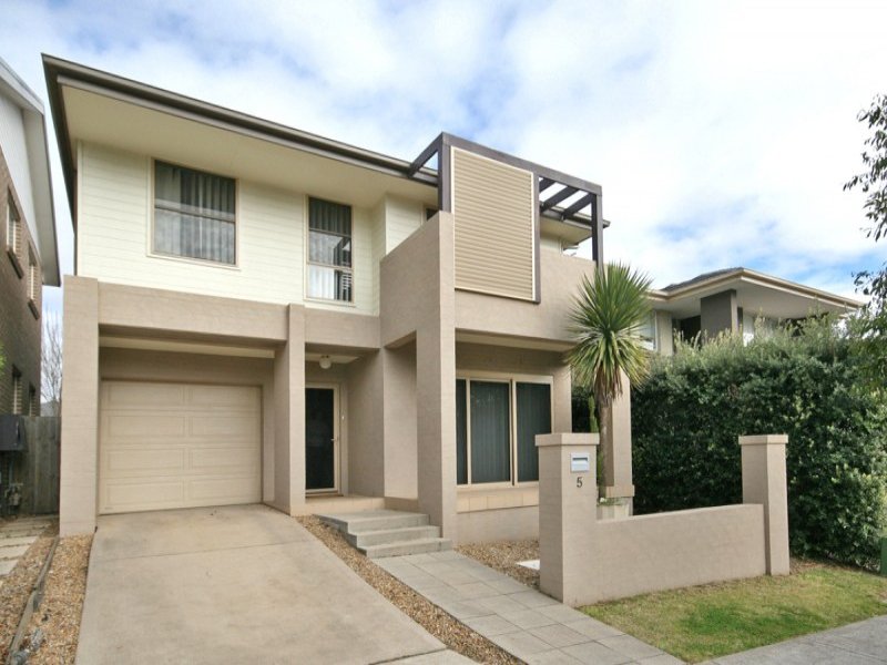 5 Gilchrist Drive, Campbelltown, NSW 2560 Property Details