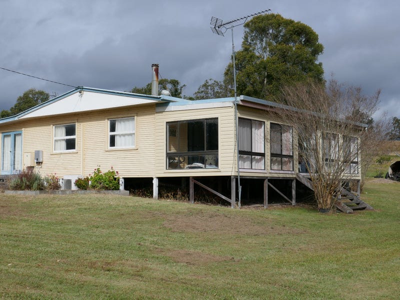 18 Sinclair Street, Old Bonalbo, NSW 2469