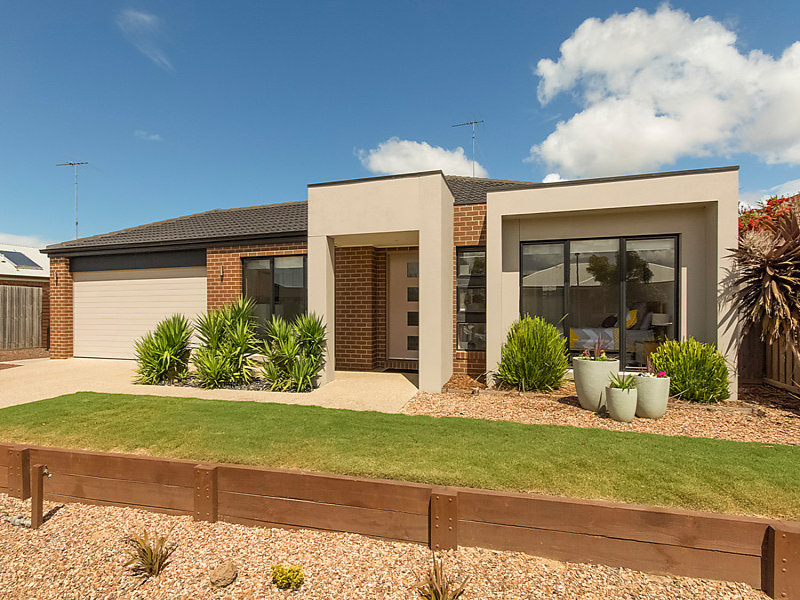 16 Newhaven Avenue, St Albans Park, VIC 3219